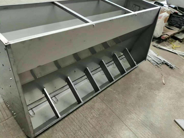 飼料粉碎攪拌機(jī) 飼料粉碎攪拌機(jī)